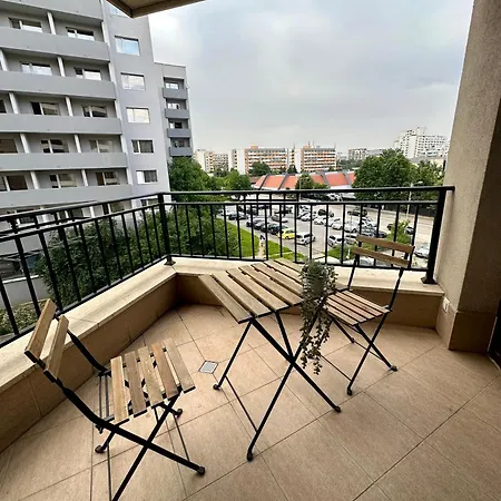 Daire Stransky Loft 2 Bedrooms & Private Parking Sofya